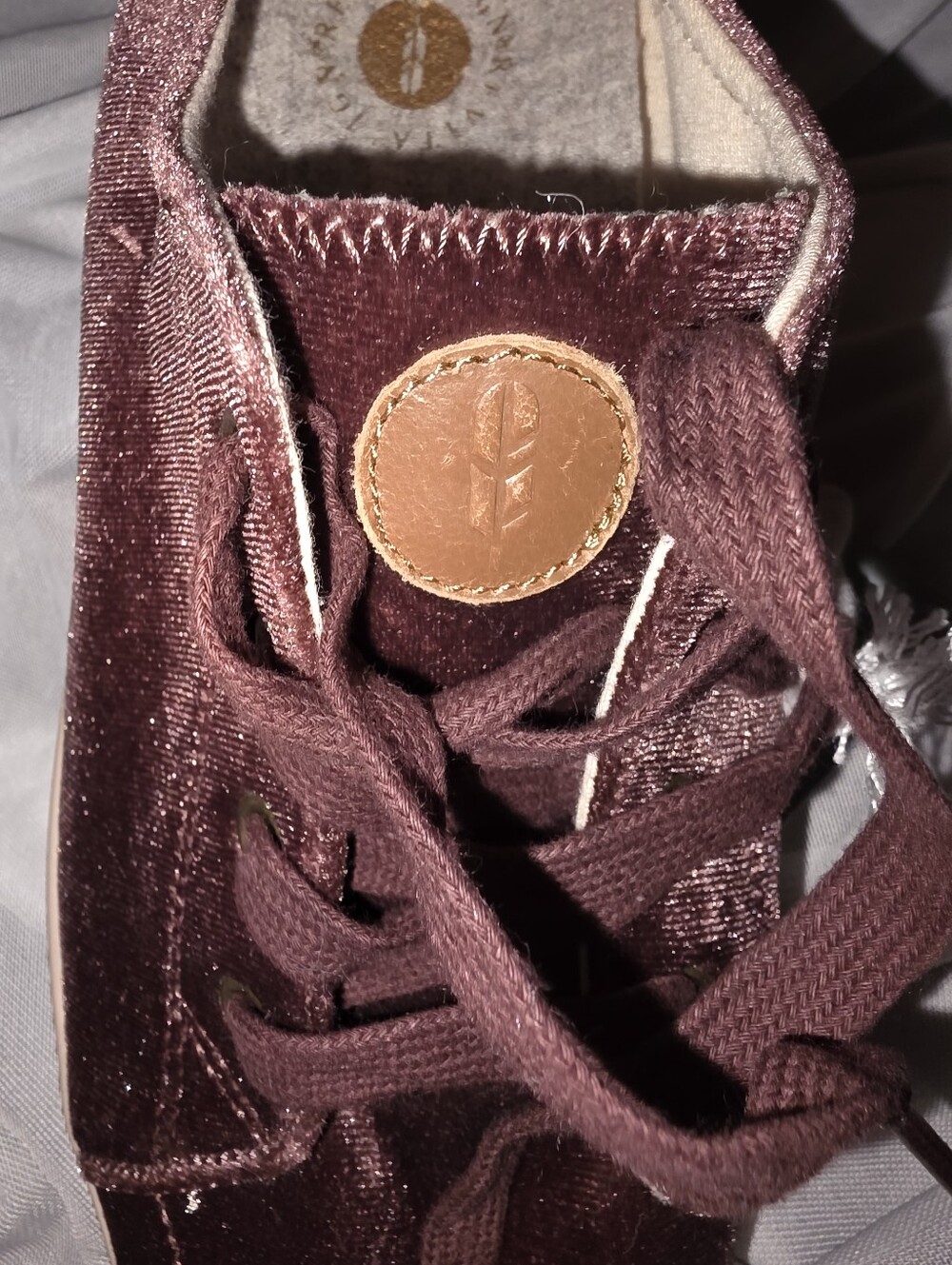 Revitalign Velvet Low-Top Sneakers Grape NEW - Picture 8 of 14